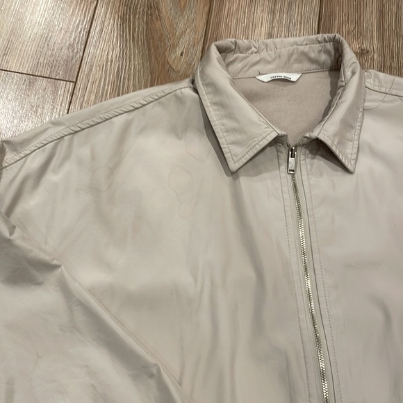 2/$15 Beige oversized jacket - Picture 3 of 5